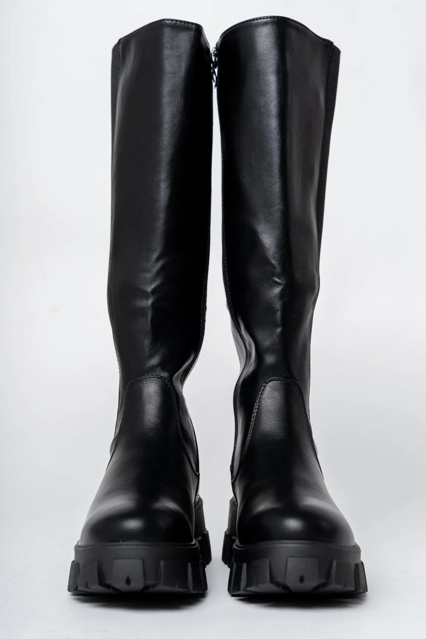 Lori lug platform boots black