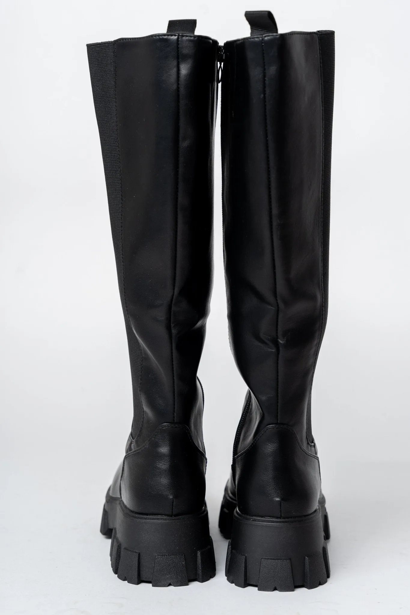 Lori lug platform boots black