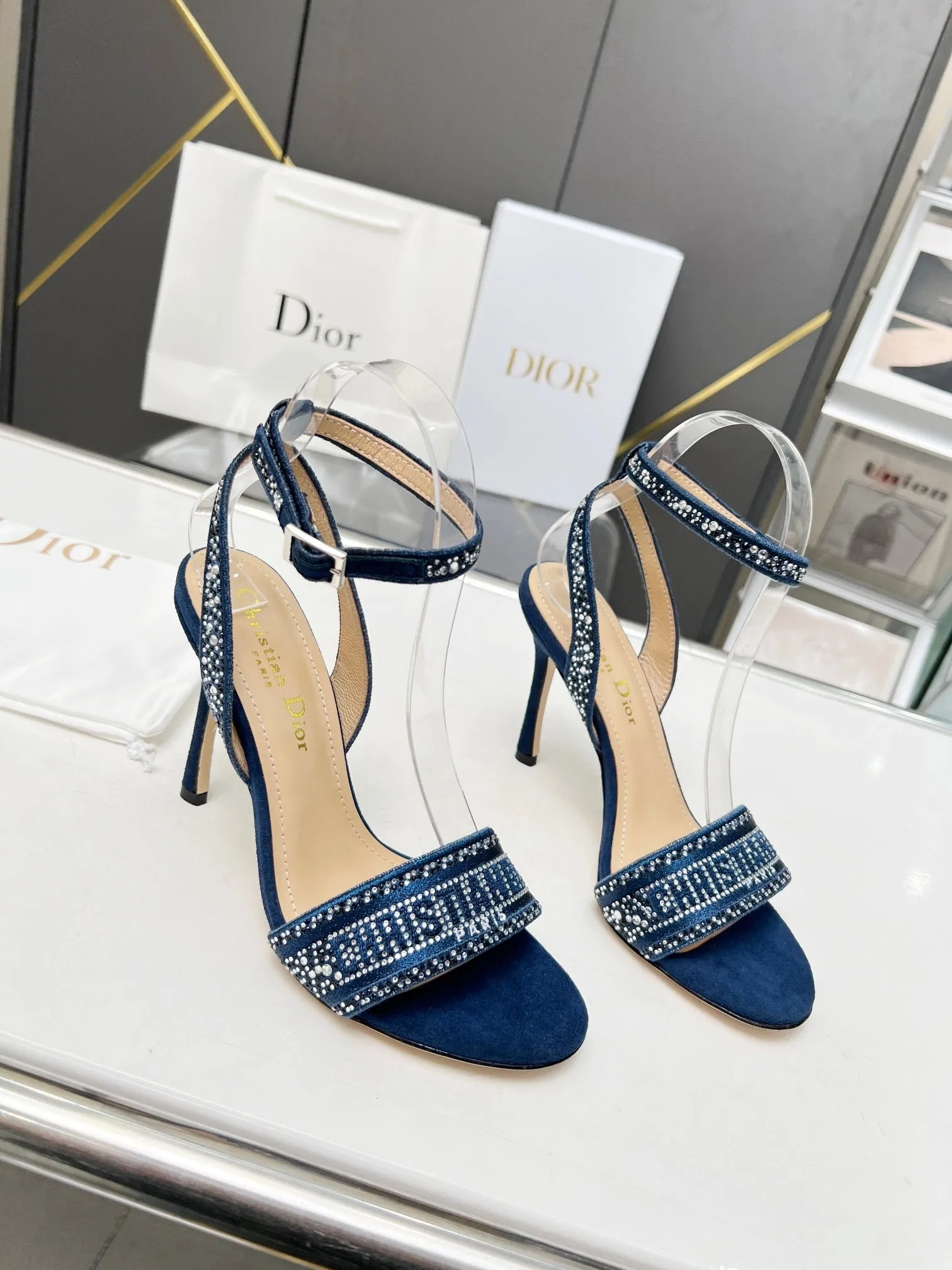 SE1108 DR Dway Heeled Sandal /  Size5-10